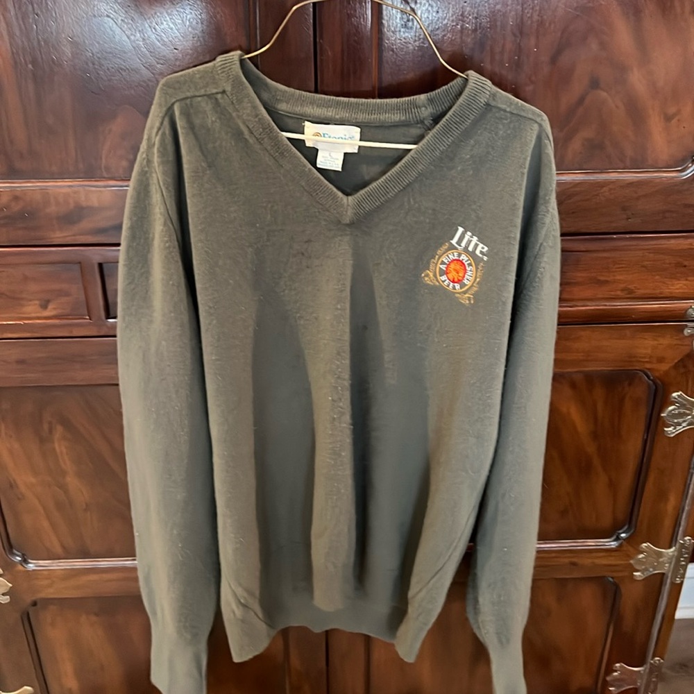 Old school vintage retro style miller lite sweater v-neck Etonic large badass
